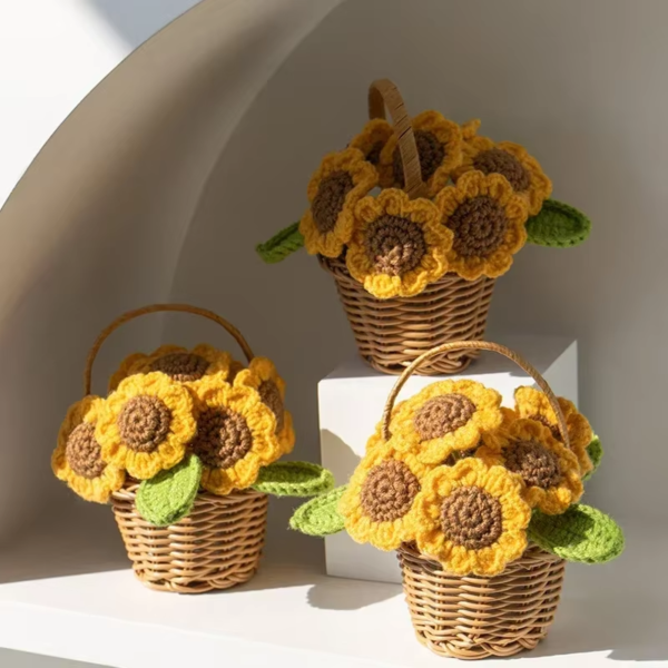 Crochet Flower Cute Finished Woven Sunflowers Potted Hand-Knitted Sunflowers Table Home Decor Wedding Ornament Friends Gift