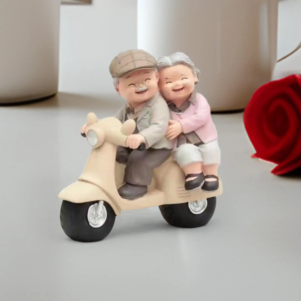 Old Couple Figurine Wedding Anniversary Grandparents Him and Her Together Resin for Desk Fireplace Bedroom Bookshelf Decor