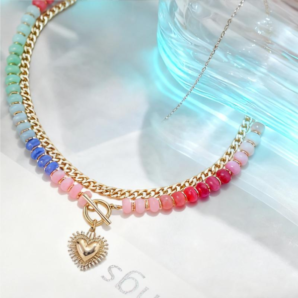 Dopamine Colorful Beaded Necklace Ethnic-Style Collarbone Chain with Stackable Heart Pendant for Stylish Looks and Versatile Jewelry