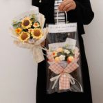 Crochet Bouquet Hand-Knitted Sunflower Creative Finished Artificial Fruit Flower Mother'S Day Birthday Gifts Wedding Home Decor