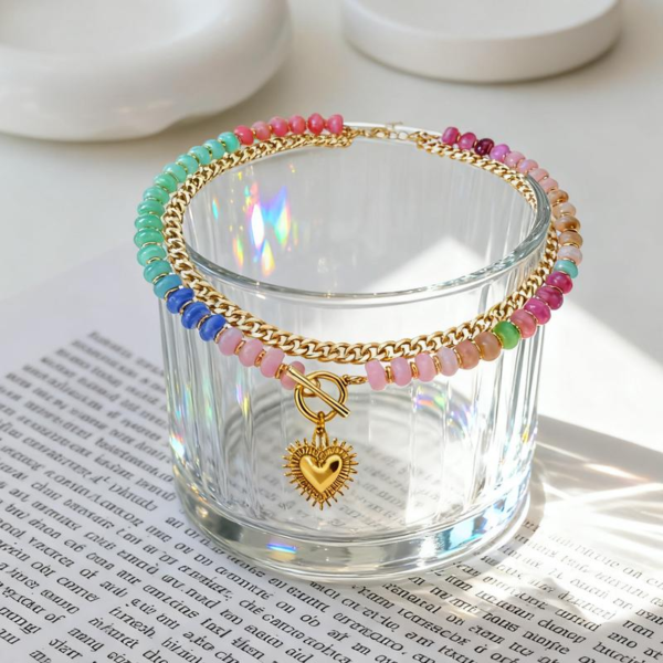 Dopamine Colorful Beaded Necklace Ethnic-Style Collarbone Chain with Stackable Heart Pendant for Stylish Looks and Versatile Jewelry
