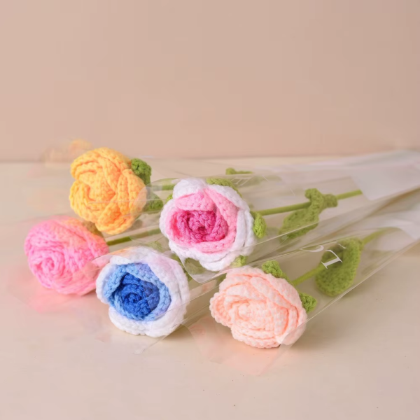 Finished Knitting Rose Woven Gradient Artificial Flowers Flowers Bouquet Table Ornament Braided Fake Flowers Holiday Gifts