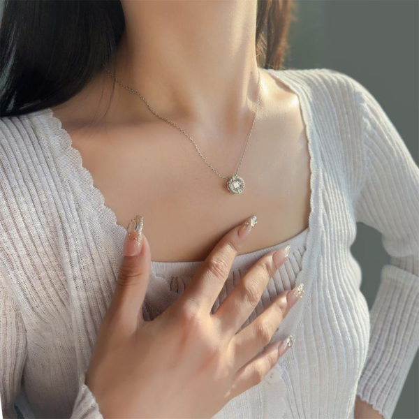 Moissanite 1Ct Flickering Halo Pendant Necklace round Moissanite Copper Necklace Chain Jewelry Perfect Birthday Engagement Wedding Anniversary Gift Christmas Thanksgiving Valentine'S Day Mother'S Day Gifts