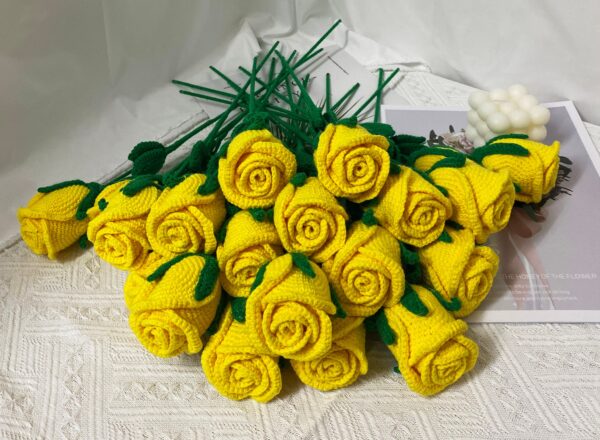 Finished Crochet Rose,Handmade Knitted Flowers,Crochet Flower Bouquet,Valentine'S Day Gift,Eclectic Home Decor,Gift for Her,Multcolor Option