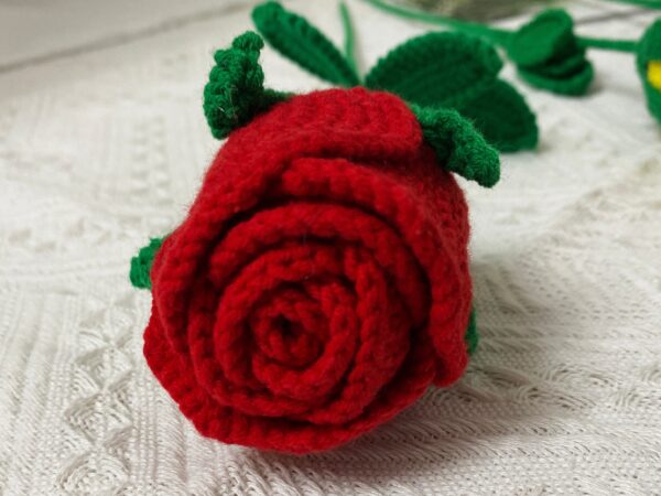 Finished Crochet Rose,Handmade Knitted Flowers,Crochet Flower Bouquet,Valentine'S Day Gift,Eclectic Home Decor,Gift for Her,Multcolor Option